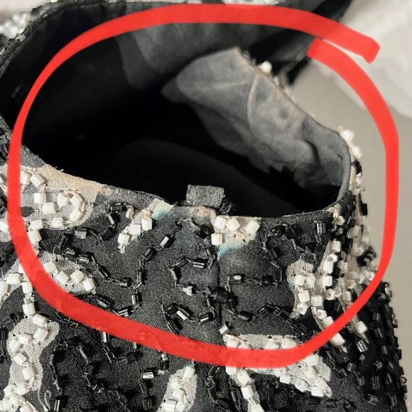 'Cecily Brown' Black and White Beaded Top with Floral Design size Large - Picture 13 of 13